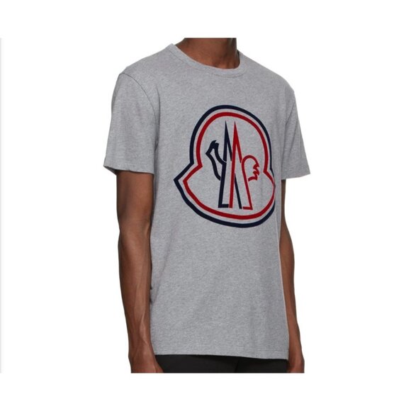 Moncler flocked Logo Short Sleeve Cotton T-Shirt – Size M, gray - Picture 1 of 10